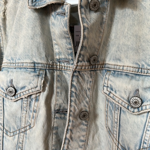 American Eagle Jean Jacket - Picture 4 of 4